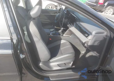 2025 Toyota Camry Xle из США, поврежденный, VIN 4T1DAACK8SU629482